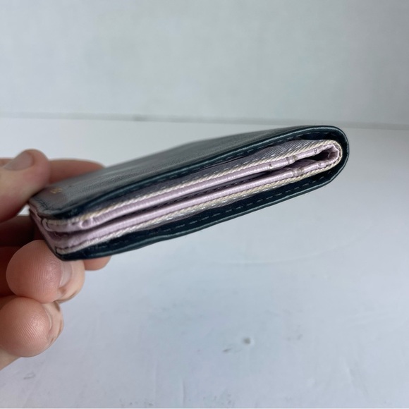 Fossil Dark Blue and Link  Leather Zip Wallet - Picture 3 of 9